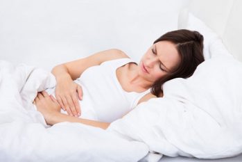 Bác sĩ giải đáp: Đau bụng dưới sau khi quan hệ do đâu?