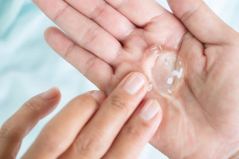 Hỗ trợ điều trị huyết trắng ra nhiều bất thường cách nào tốt?